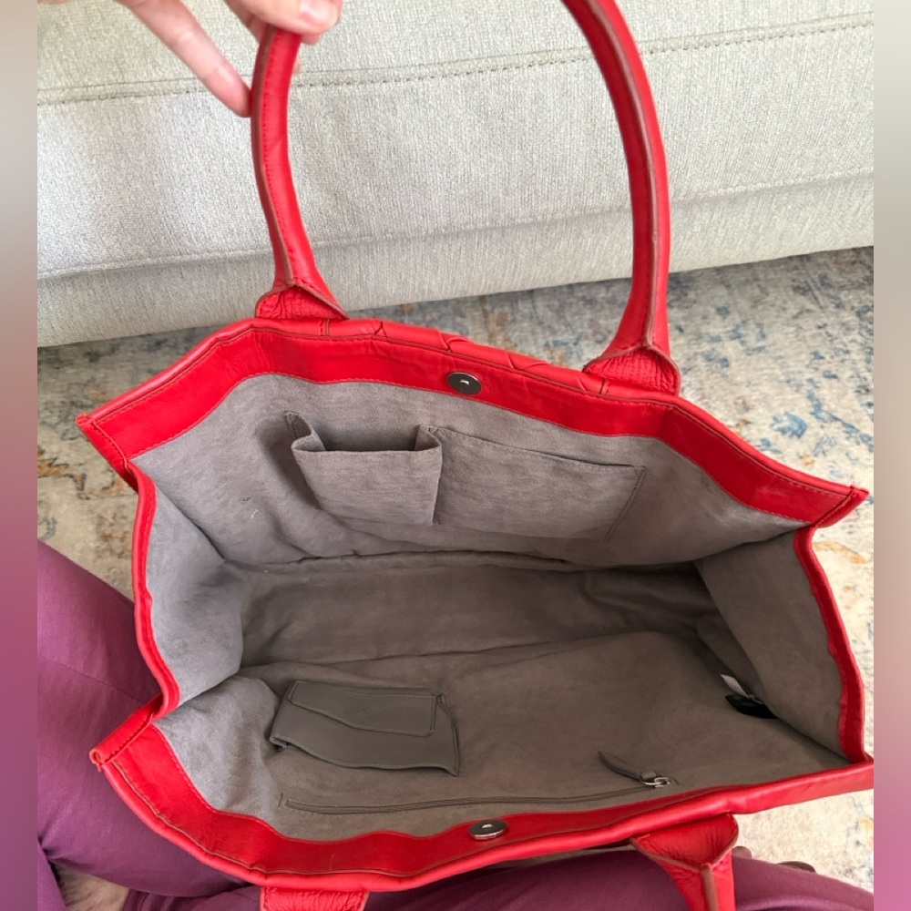 Vince Camuto Leori Leather Tote - Picture 8 of 8